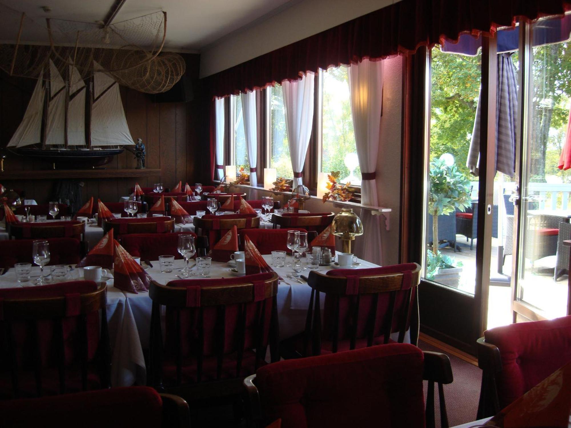 Eckeroe Hotell & Restaurang Zewnętrze zdjęcie