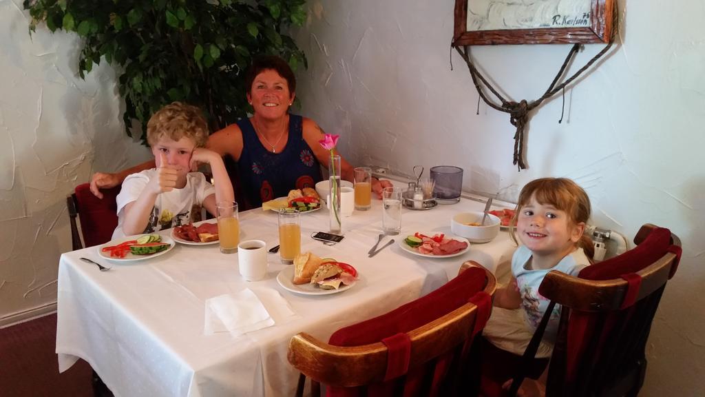 Eckeroe Hotell & Restaurang Zewnętrze zdjęcie